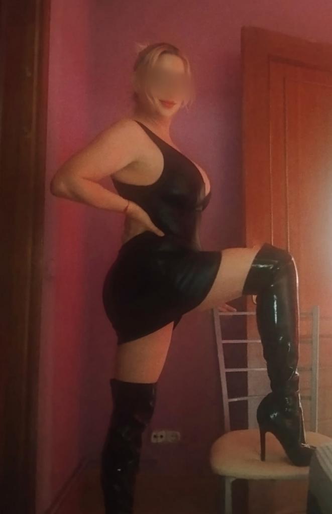 624847232: Chica busca chico en La Coruña