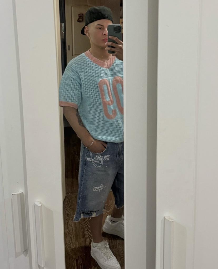 698461472: Chico busca chica en Barcelona