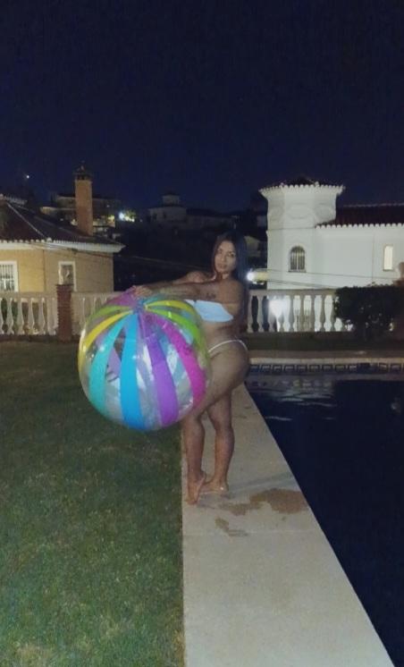 643935634: Chica busca chico en Málaga