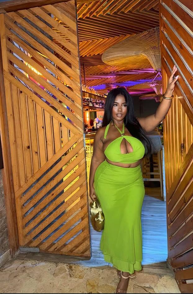 632924458: Chica busca chico en Málaga