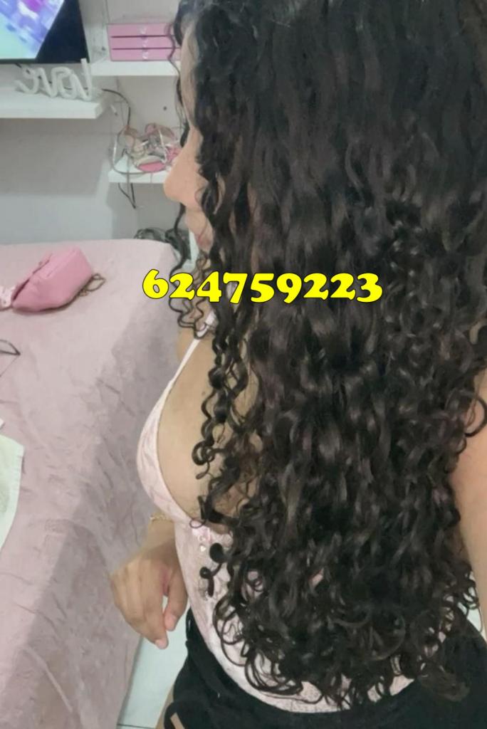 974563641: Chica busca chico en Huesca