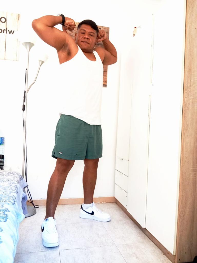 Chico busca chica en Barcelona: 