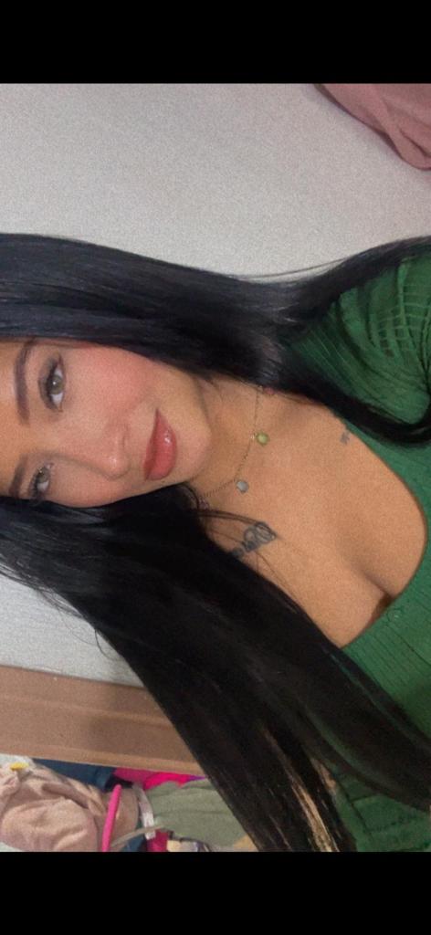 Chica busca chico en Granada: 