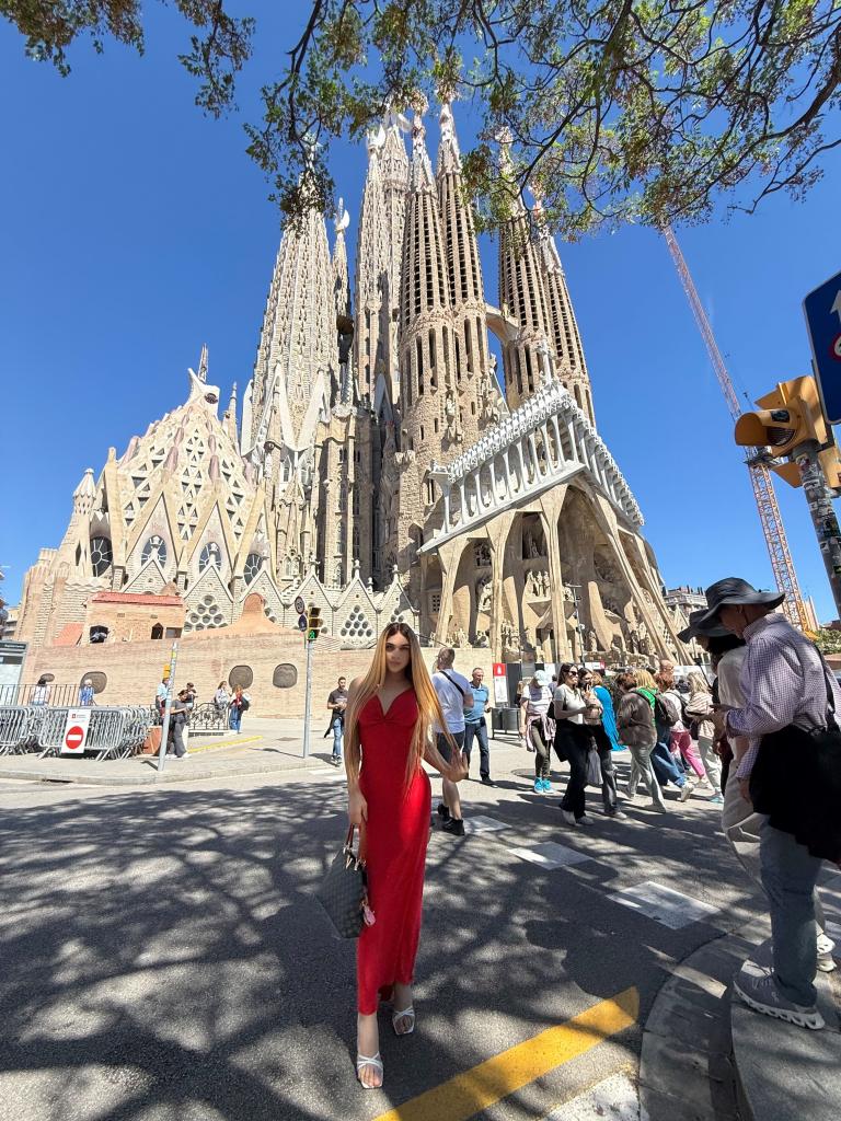 666879370: Transexual en Barcelona