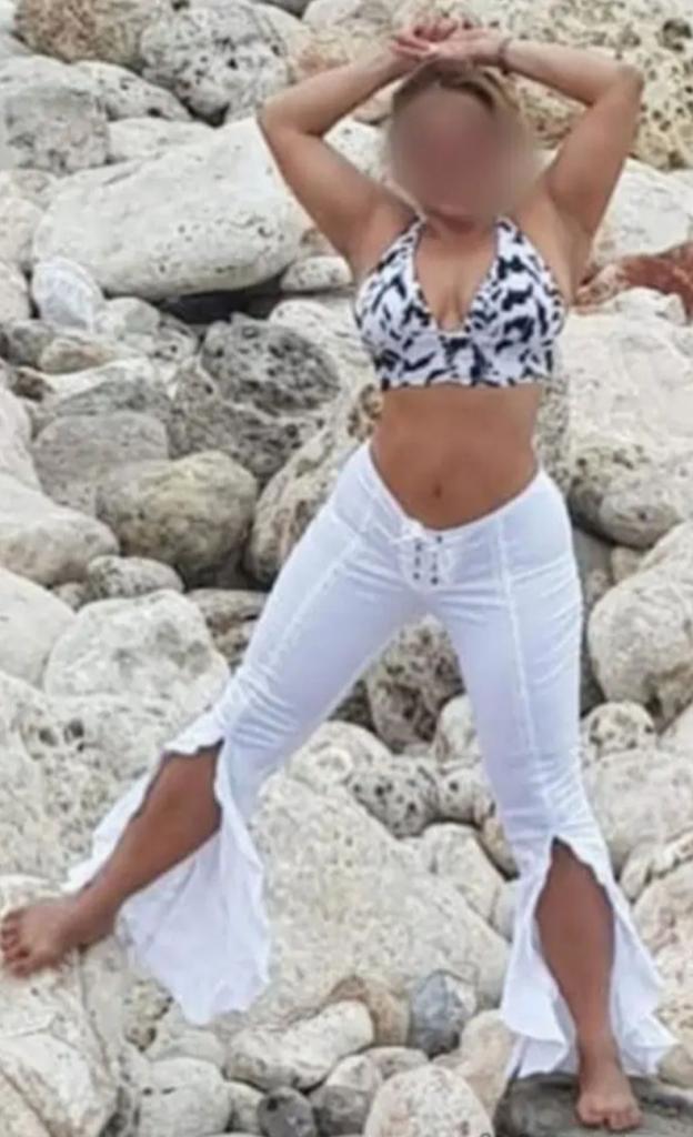 Chica busca chico en Cádiz: 