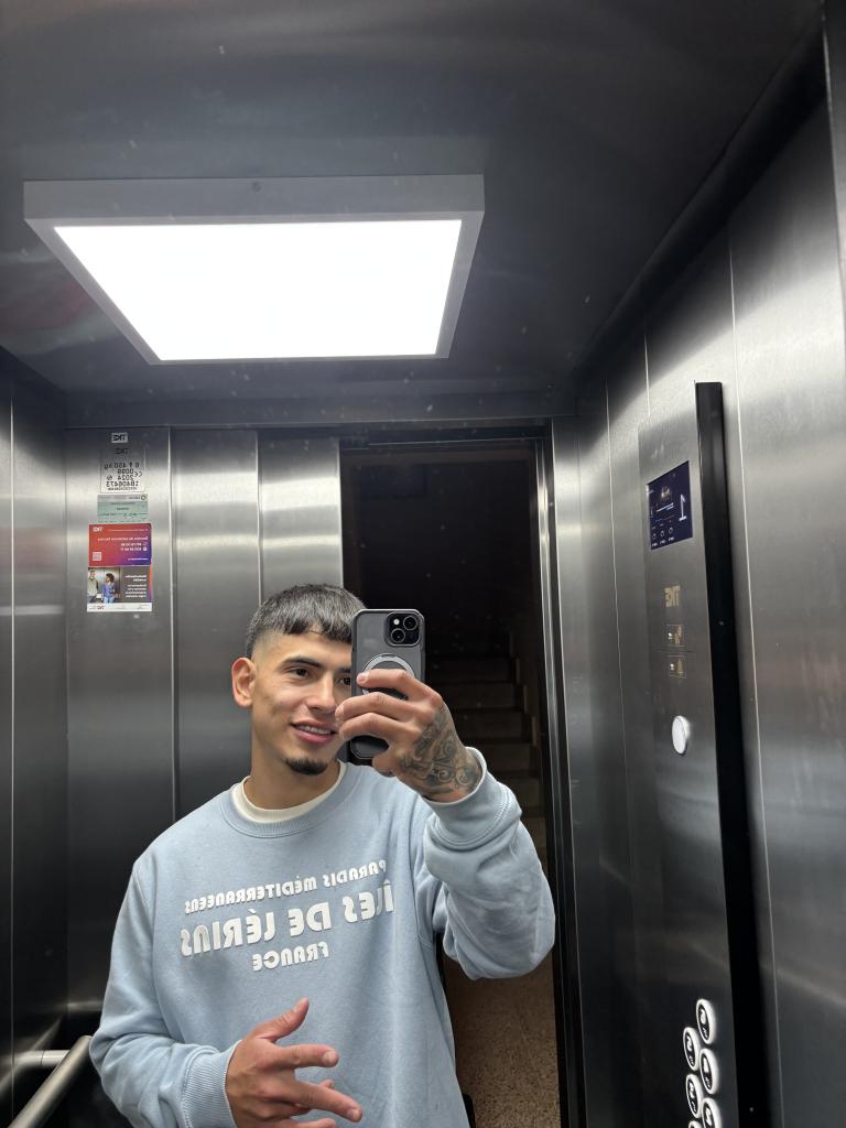 Chico busca chica en Mallorca: 