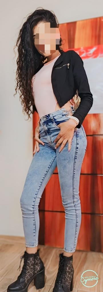 663998619: Chica busca chico en Valencia