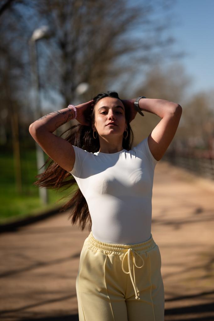 671667401: Chica busca chico en Cuenca