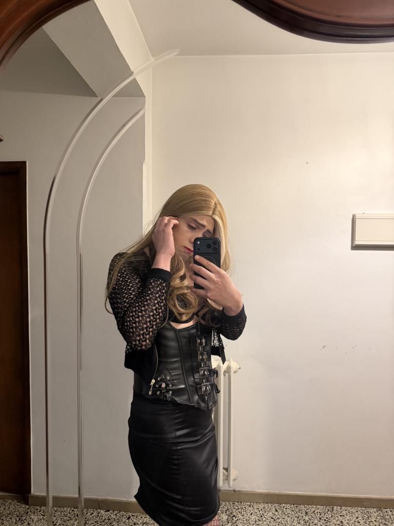 689443868: Travesti en Lugo