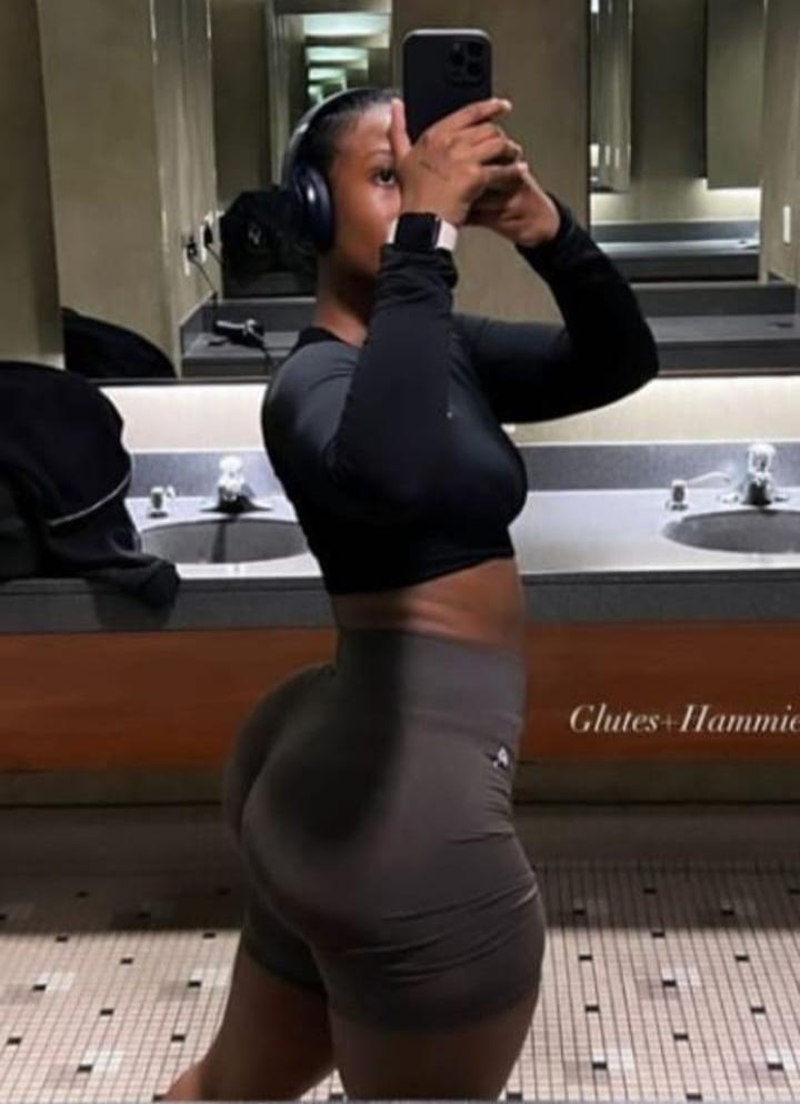 Chica busca chico en Granada: 