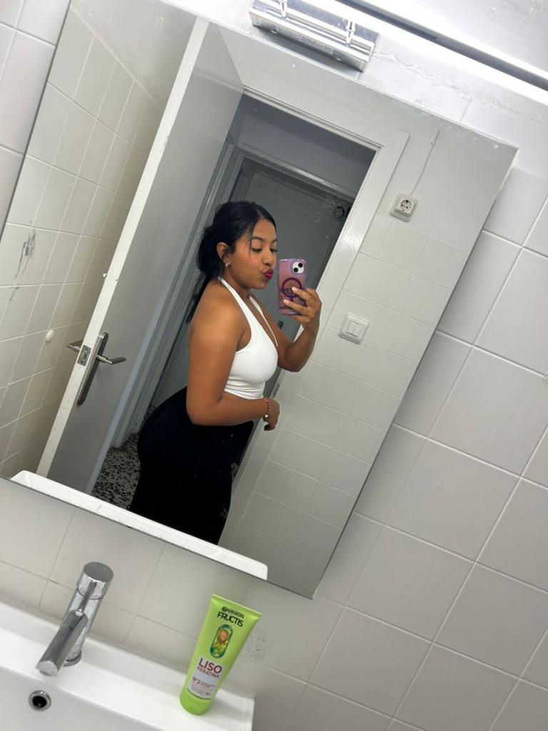 Chica busca chico en Almería: 