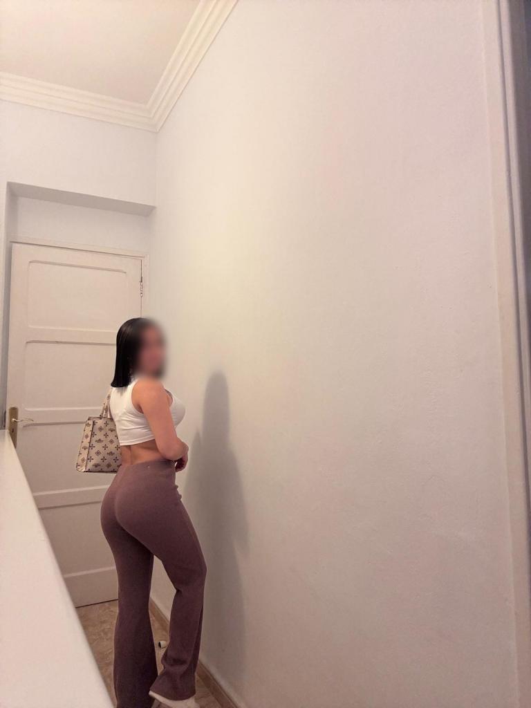 671941657: Chica busca chico en Madrid