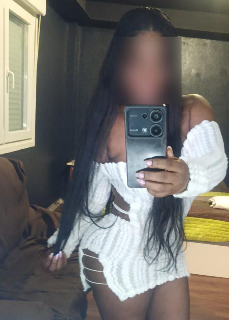 611374458: Chica busca chico en Málaga