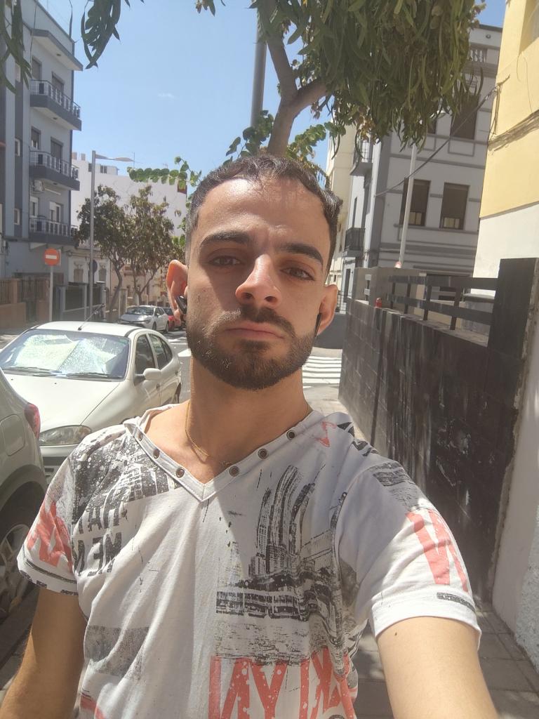 649964534: Chico busca chica en Tenerife