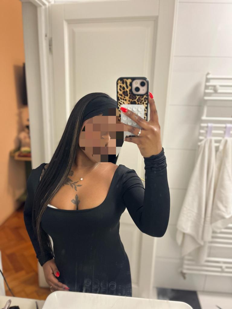 632037316: Chica busca chico en Sevilla