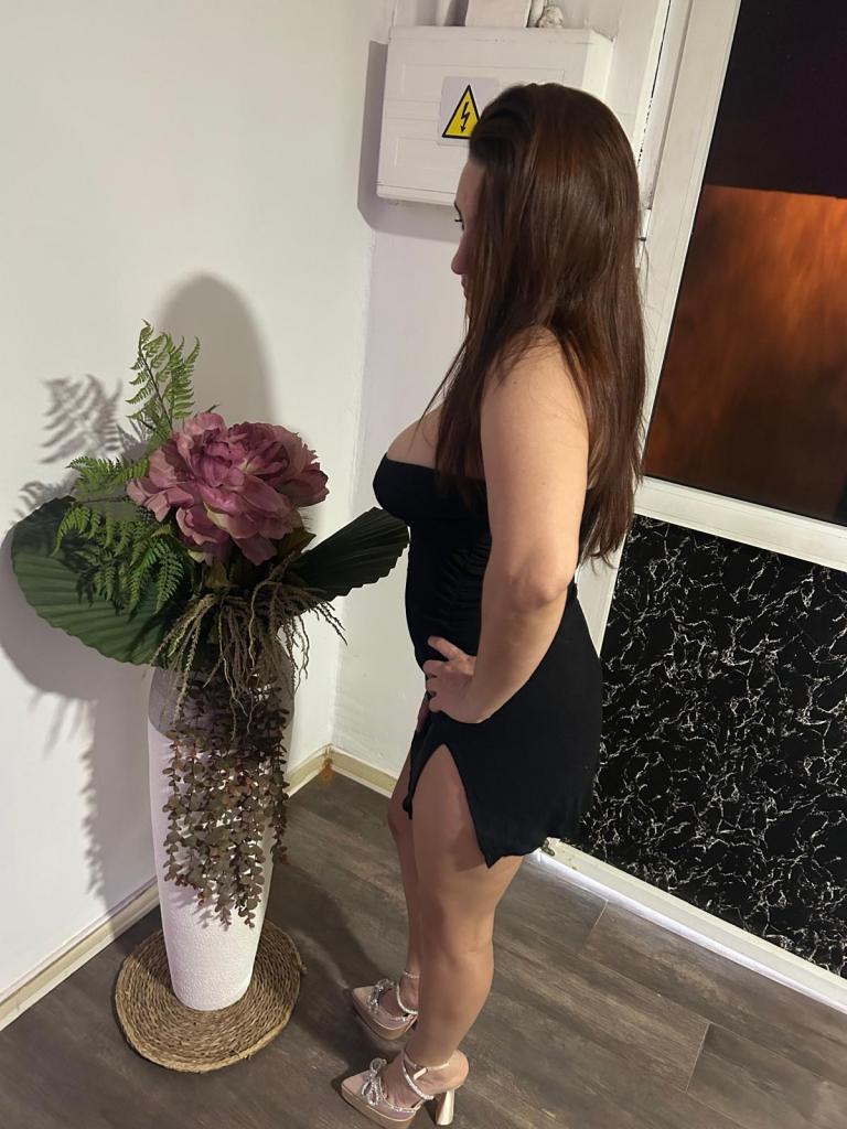Chica busca chico en Valencia: Chica busca chico