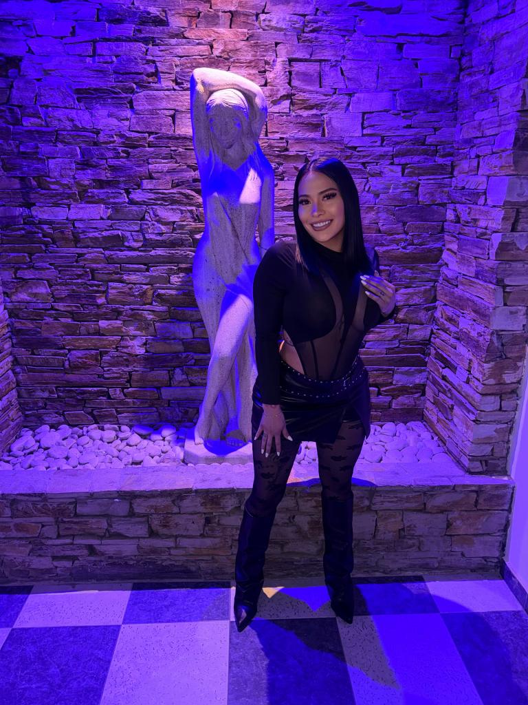 Chica busca chico en La Coruña: 