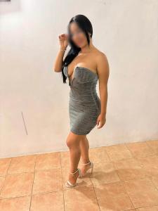 671134267: Chica busca chico en Sevilla