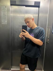 604295307: Chico busca chica en Sevilla