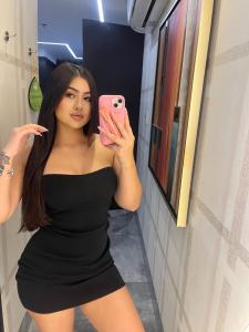 631806401: Chica busca chico en Alicante