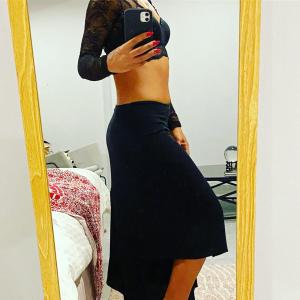 677767403: Chica busca chico en Barcelona