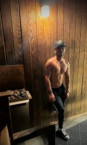 643707252: Chico busca chica en León