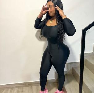 612487537: Chica busca chico en Sevilla