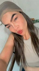 643448712: Chica busca chico en Barcelona