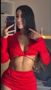 643110904: Chica busca chico en Barcelona