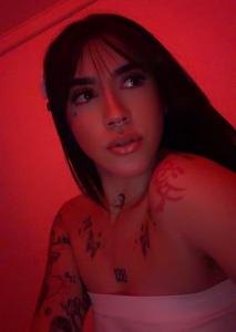 611395696: Chica busca chico en Madrid