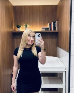 633473604: Chica busca chico en La Coruña