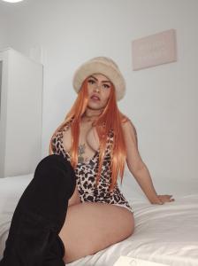 607895744: Chica busca chico en Barcelona