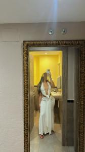 644096241: Chica busca chico en Barcelona