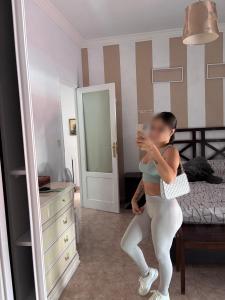 671941657: Chica busca chico en Madrid