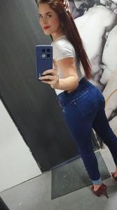 643883124: Chica busca chico en Ávila
