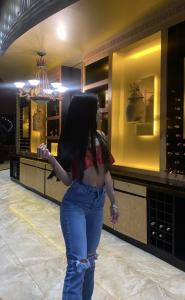 613479866: Chica busca chico en Barcelona