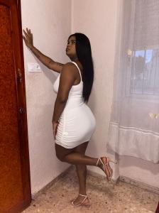 603925317: Chica busca chico en Almería