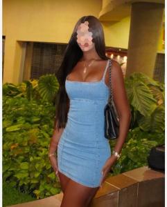672906100: Chica busca chico en Alicante