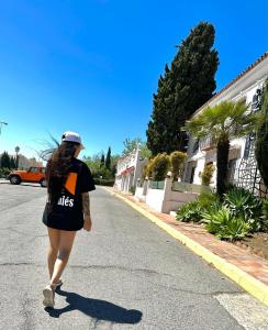 672319257: Chica busca chico en Málaga