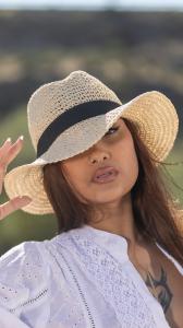 641355341: Chica busca chico en Granada