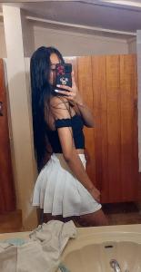 613592989: Chica busca chico en Barcelona