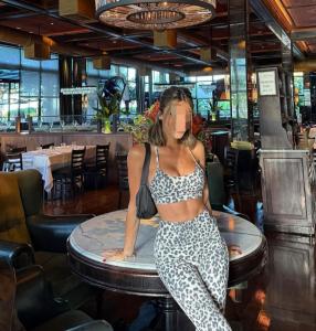 666769302: Chica busca chico en Madrid