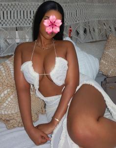 672088150: Chica busca chico en Cádiz