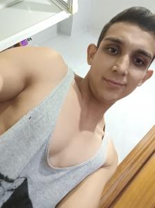 614981664: Chico busca chica en Madrid