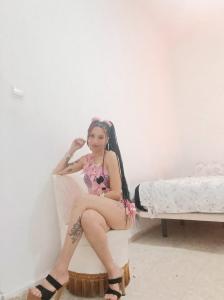 661148499: Chica busca chico en Cádiz