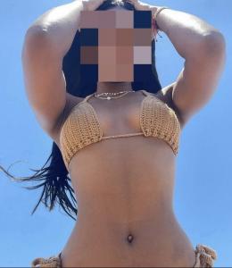 670502467: Chica busca chico en Gerona