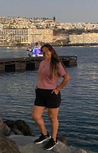 653094079: Chica busca chico en Las Palmas