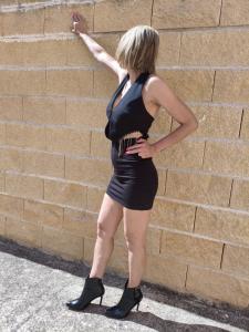 664874220: Chica busca chico en Madrid