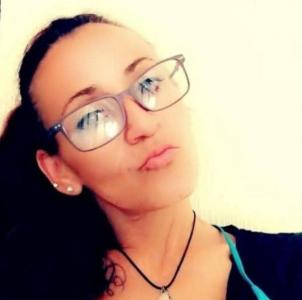 641448954: Chica busca chico en Alicante