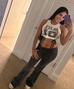 613575917: Chica busca chico en Barcelona